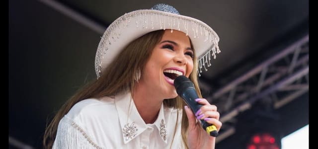 MARÍA GABRIELA SILVA, LA VENEZOLANA QUE CUMPLIÓ SU SUEÑO DE CANTAR CON NATALIA JIMÉNEZ