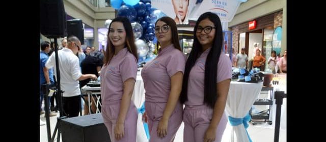 INAUGURADO BEAUTY KIOSK DE DERNIER COSMETICS EN EL RECREO